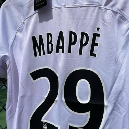 Real Madrid 2024-25 Parche Principal HP - MBAPPE 9 (Entrega Inmediata)